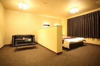 Hotel Swing Kobe (Adults Only) Екстер'єр фото
